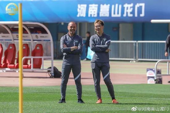 龙赛罗说：“俱乐部已经向他（克罗斯）明确表示，他们不希望他退役。